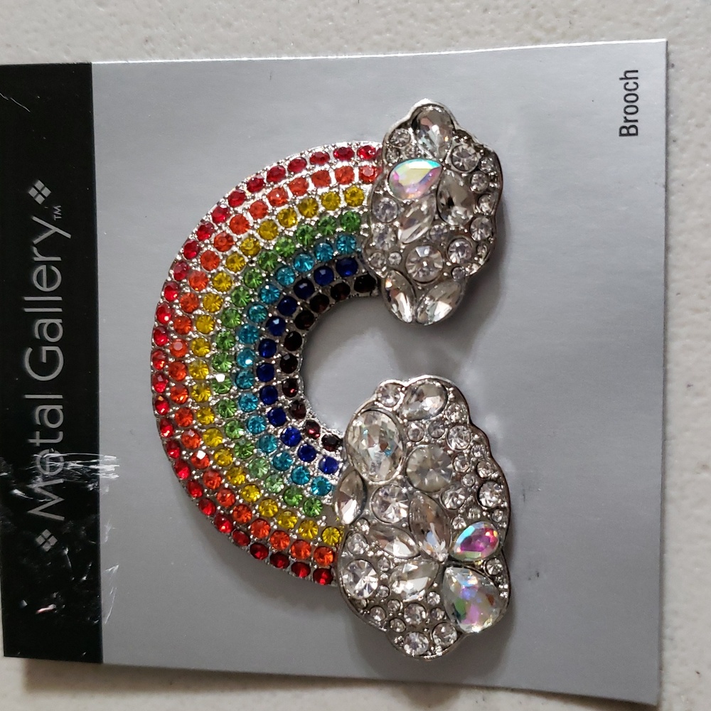 RAINBOW 🌈 brooch pin with clouds NEW